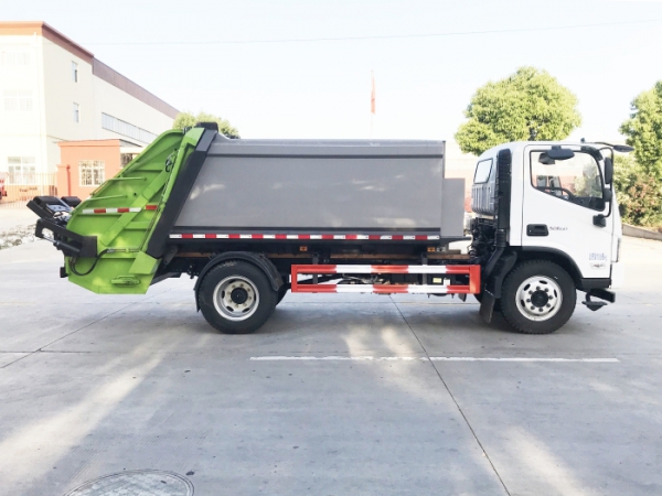 福田奧鈴壓縮式垃圾車