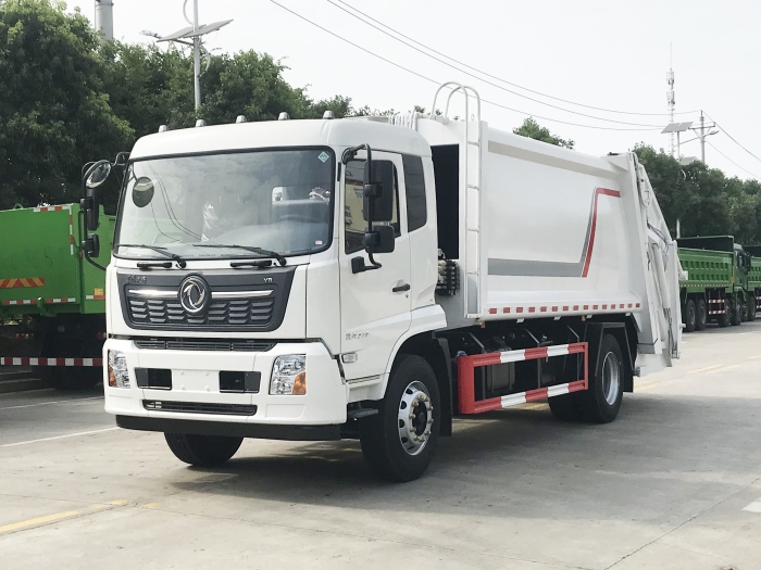 東風天錦壓縮式垃圾車