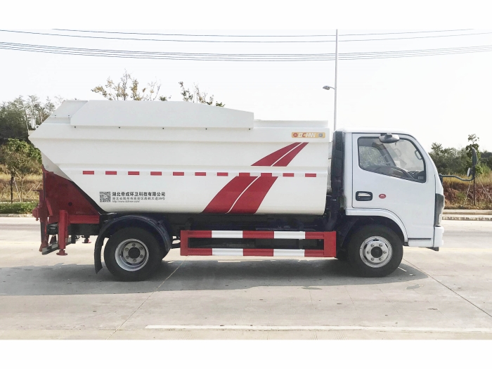多利卡后掛桶式垃圾車(chē)