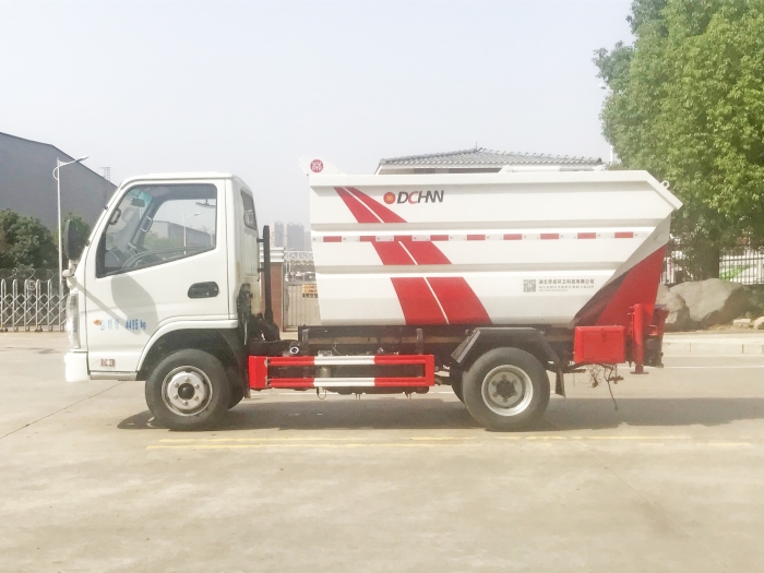 凱馬藍牌后掛桶式垃圾車