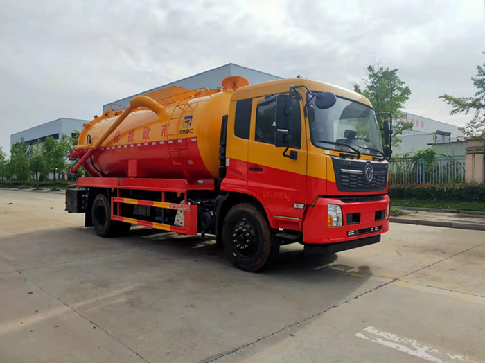 國(guó)六東風(fēng)天錦15方清洗吸污車一體罐