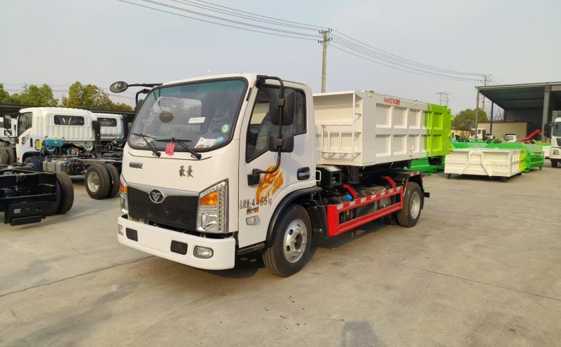 重汽豪曼藍牌勾臂垃圾車